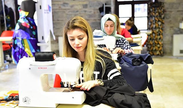 Altın iğne projesiyle kadınlara istihdam garantisi