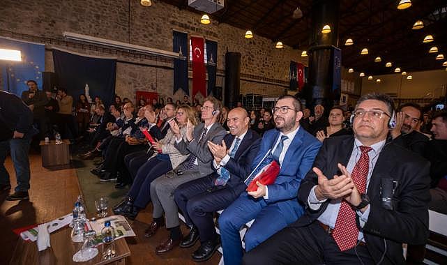 Başkan Soyer genç sürdürülebilirlik elçileri ile bir araya geldi