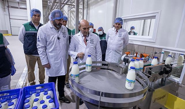 Düğmeye Başkan Tunç Soyer bastı: Bayındır Süt İşleme Fabrikası&#039;nda test üretimi başladı