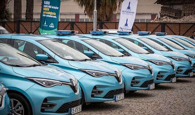 İzmir Büyükşehir Belediyesi elektrikli araç filosunu büyütüyor