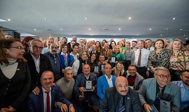 İzmir&#039;in muhtarları turneye çıkıyor