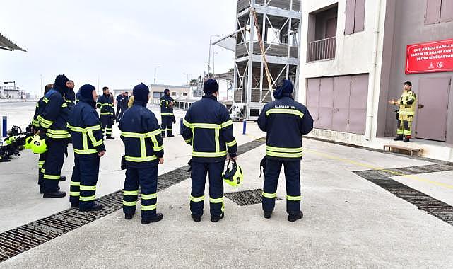 İzmir İtfaiyesi bir yılda 12 bin 500 kişiye eğitim verdi