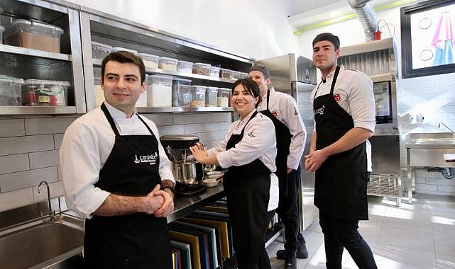 ​​​​​​​Karşıyaka&#039;nın yeni gözdesi kapılarını açtı