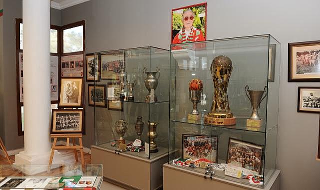 Karşıyaka Spor Kulübü’nün müzesi açıldı
