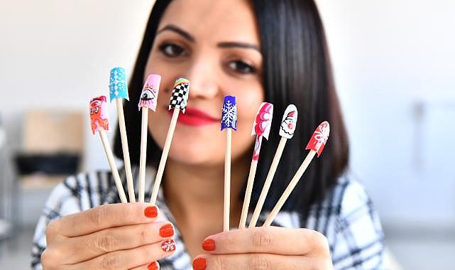 Meslek Fabrikası&#039;nın Protez Tırnak ve Tırnak Sanatı Kursu ile Meslek Sahibi Oldular