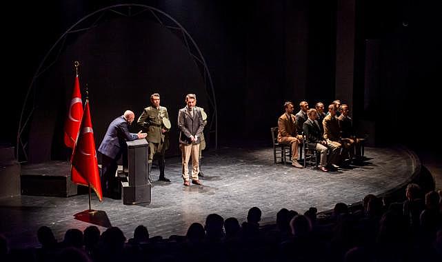 Zübeyde Hanım&#039;ın anısına sahneye çıktılar