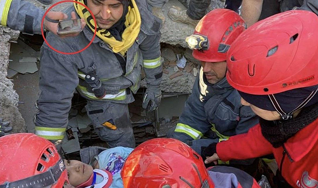 Ayfer enkazdan 100 saat sonra &#039;Gül Beyaz Gül&#039; şarkısıyla çıktı