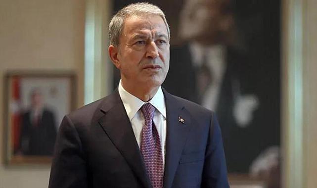 Bakan Akar: Deprem bölgesinde 3 askerimiz şehit oldu