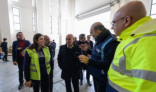 Başkan Soyer Fuar İzmir ve Kültürpark&#039;taki yardım çalışmalarını yerinde inceledi