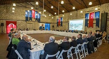 Başkan Soyer İzmir seferberliğini başlattı: Depremzede için askıda ev!