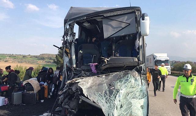 Depremden kurtulan öğrenciler kazada hayatını kaybetti