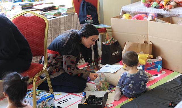 Depremzede Çocuklara Oyun Alanı