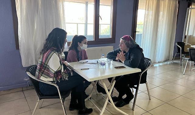 Depremzedeler İzmir Büyükşehir Belediyesi&#039;nin sosyal tesislerine yerleştirildi