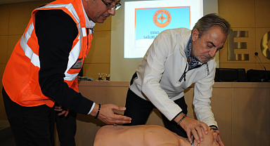 EGİAD'dan Deprem Sonrası İlk Yardım Eğitimi