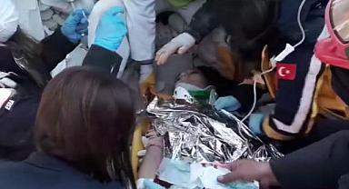 Hatay'da 202'nci saatte sevindiren dönüş