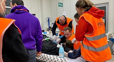 Hollanda'nın sağlık ekibi yardım için Türkiye'ye geldi