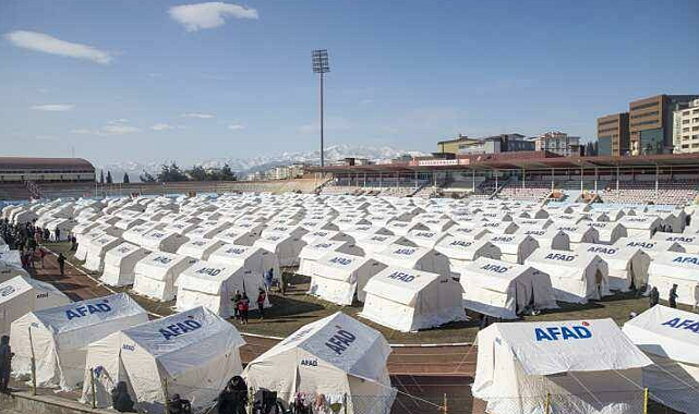 İZBAŞ 24 saat içinde depremzedelerin yardımına koştu