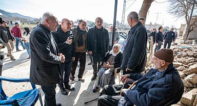 İzmir Büyükşehir Belediyesi Acil Çözüm Ekipleri Osmaniye'de