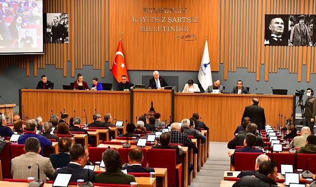 İzmir Büyükşehir Belediyesi&#039;nden deprem bölgesindeki çiftçilere yem desteği