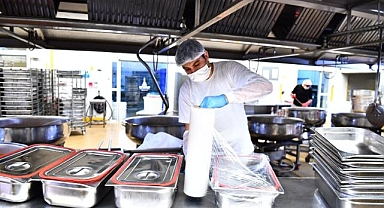 İzmir'den afet bölgesine tam destek