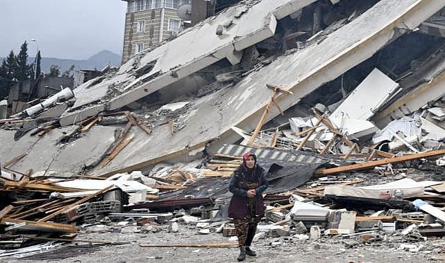 İzmir Gazeteciler Cemiyeti: RTÜK&#039;ün Halk TV, TELE1 ve Fox TV&#039;ye verdiği cezaları kınıyoruz&#039;&#039;