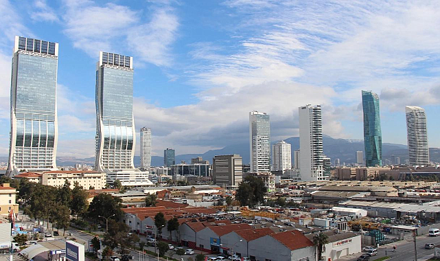 İzmir için korkutan uyarı: Şimdi büyük acı yaşanıyor ama...