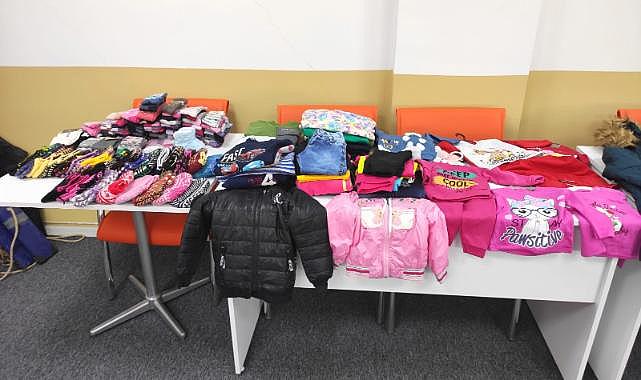 İzmir Kınık&#039;ta afetzede misafirler için sosyal market açıldı