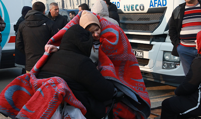 Kızılay afet bölgesinde yardım çalışmalarını sürdürüyor