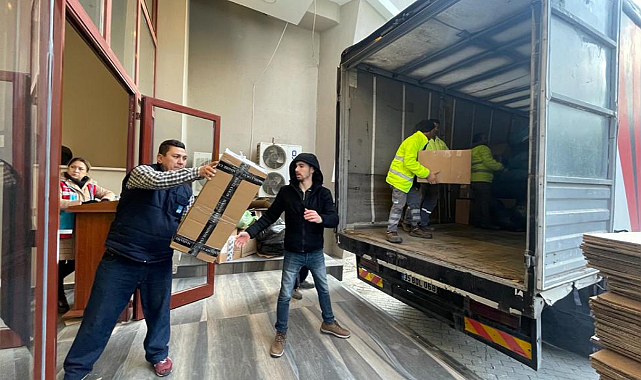 Narlıdere&#039;de toplanan yardımlar deprem bölgesine gönderiliyor