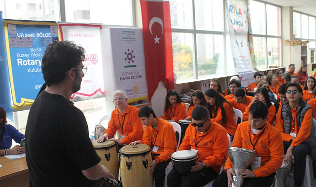 Rotary&#039;den görme engelli bireyler için bilinçli farkındalık liderlik eğitimi