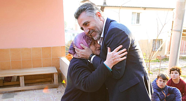 Başkan Sandal, “Depremzede kaderine terk ediliyor”