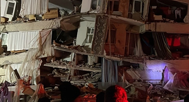 Tarihi Gaziantep Kalesi 7,7'lik depremde yıkıldı