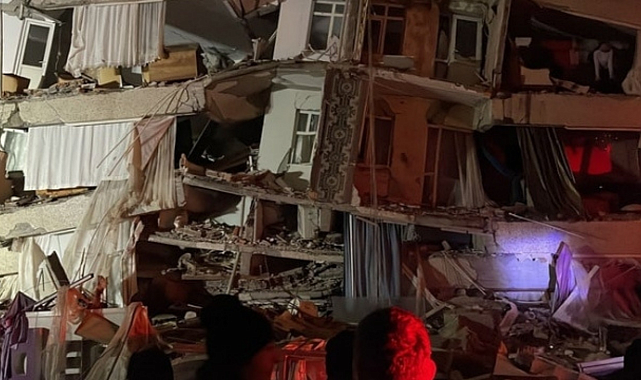 Tarihi Gaziantep Kalesi 7,7&#039;lik depremde yıkıldı