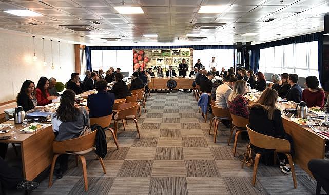 Yerel yönetimler eğitim kurulu Kemalpaşa&#039;da toplandı