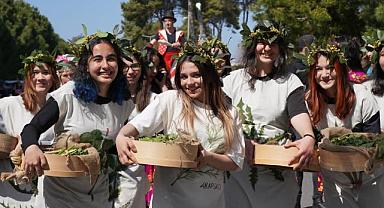 12. Alaçatı Ot Festivali 27-30 Nisan'da Yapılacak