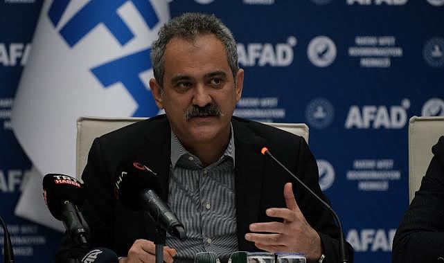 Bakan Özer Okulların 16 Haziran&#039;da Kapanacağını Duyurdu