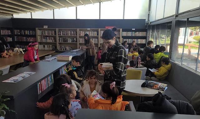 Bayraklı&#039;da Çocuklar Hem Eğleniyor, Hem Öğreniyor