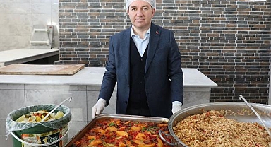 Bergama Belediyesi Aşevi'nden her gün 800 kişiye sıcak yemek