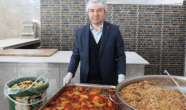 Bergama Belediyesi Aşevi&#039;nden her gün 800 kişiye sıcak yemek