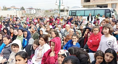 Çadır kentte 8 Mart kutlaması