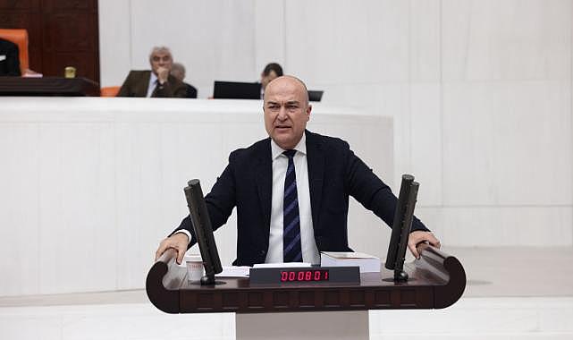 CHP&#039;li Bakan: &quot;Hamasetle siyaset olur belki ama hamasetle devlet yönetilmez.&quot;