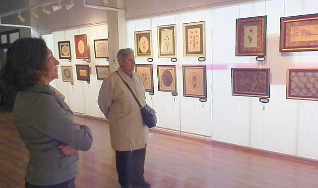 Ebru Ustasından Renklerin Suyla Dansı Sergisi