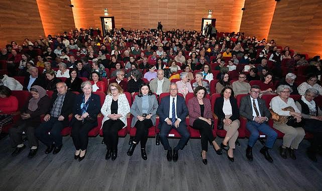 Gaziemir&#039;de, Türkan Saylan&#039;ın hayatı sahnelendi