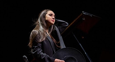 İkinci Yüzyılın İktisat Kongresi Karsu'nun konseriyle başladı