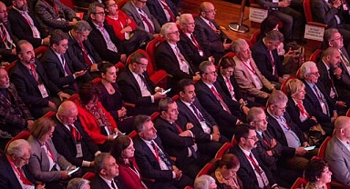 İkinci Yüzyılın İktisat Kongresi sürüyor Ağırdır: Umudumu yaşamak istiyorum