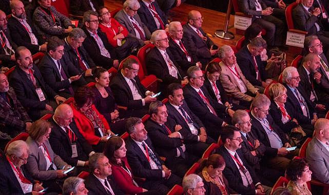 İkinci Yüzyılın İktisat Kongresi sürüyor Ağırdır: Umudumu yaşamak istiyorum