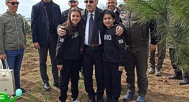 İzmir'de "6 Şubat 2023 Deprem Şehitleri Hatıra Ormanı Fidan Dikim Töreni" Yapıldı