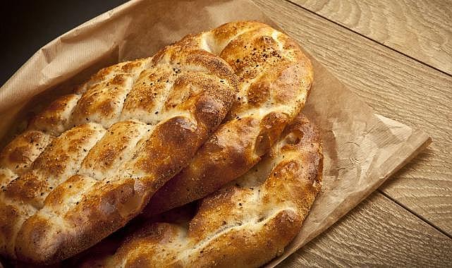 İzmir&#039;de ramazan pidesinin fiyatı belli oldu