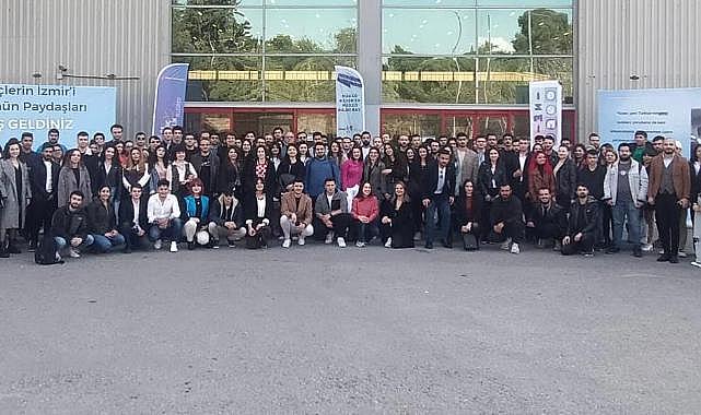 İzmir Gençlik Belediyesi Yaşama Geçti