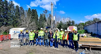 İzmir'in yerleşime uygun bölgeleri bu çalışmayla belirleniyor
